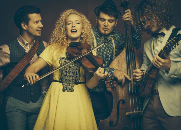 Kontsert Eesti moodi bluegrass ansambel Curly Strings